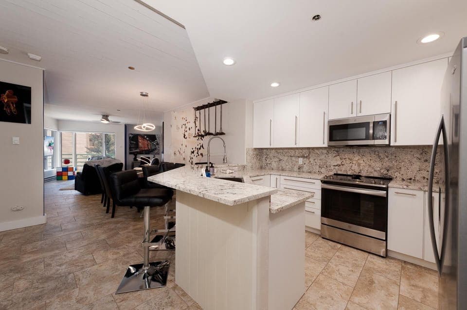 Kitchen and Bar