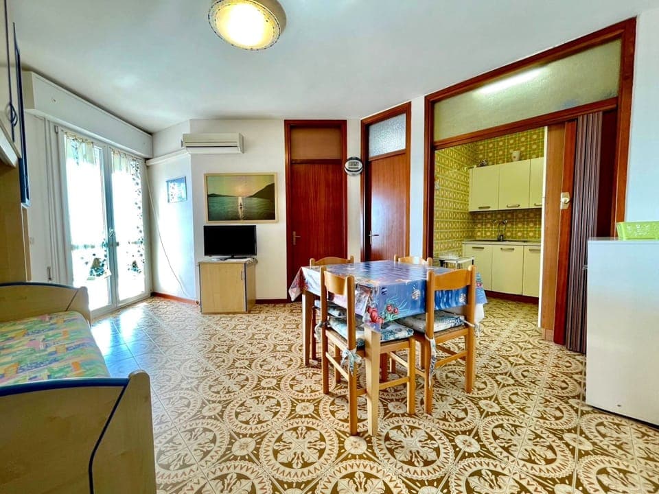 Apartment, 1 Bedroom, Balcony, Ocean View | Dining room