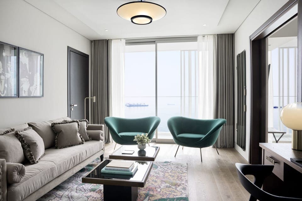 Olympos Suite Sea Front with Balcony | Hypo-allergenic bedding, minibar, desk, blackout drapes