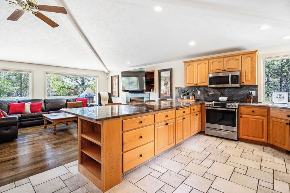 12-Kitchen