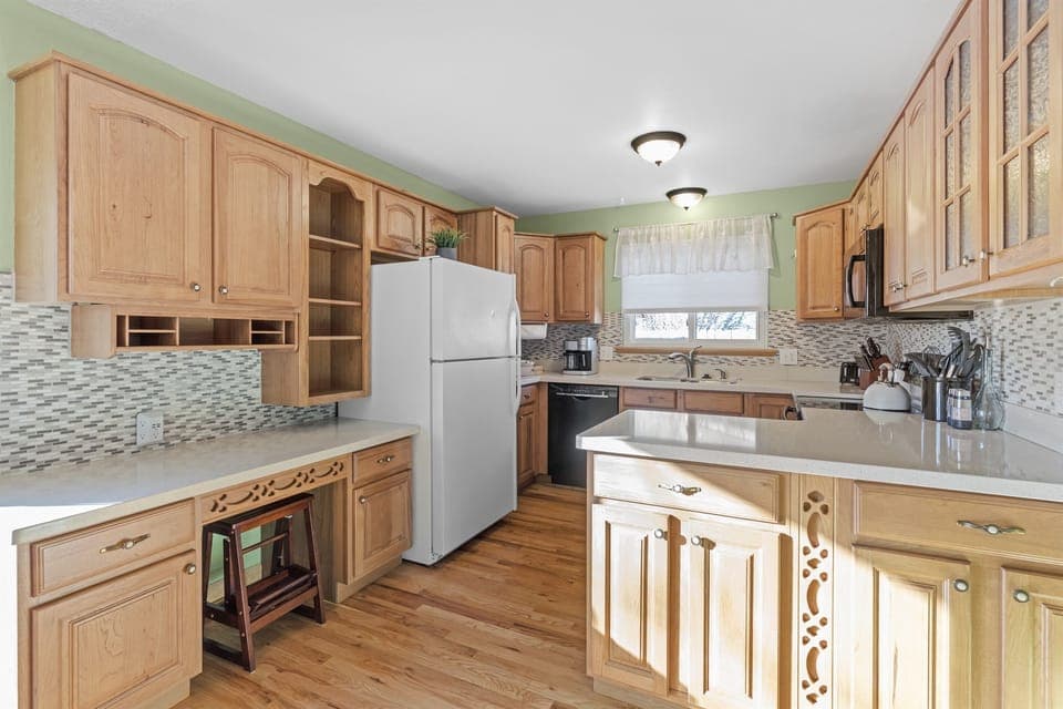 Updated Kitchen with everything you need to create culinary experiences.