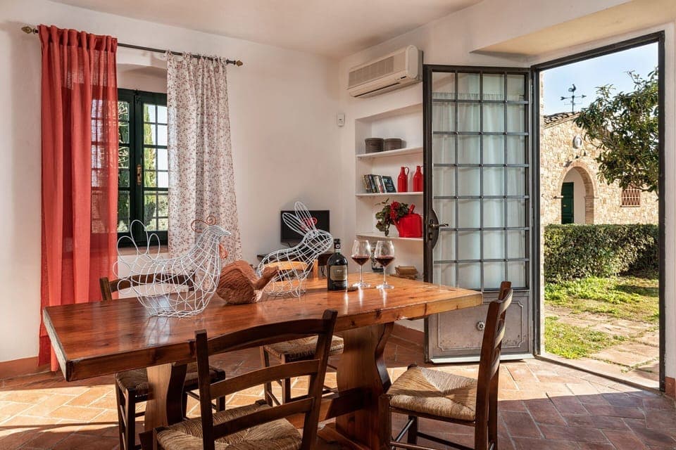 agriturismo-la-papessa-chianti-san-donato-farmhouse-rododendro-diningroom