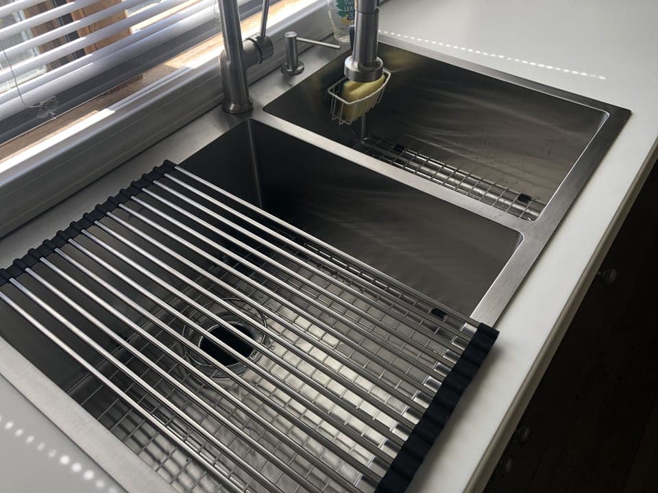 New
Stainless steel sink