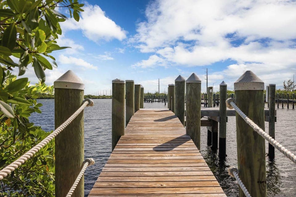 
Private Dock - Slips can accommodate boats up to 50’ in length.
