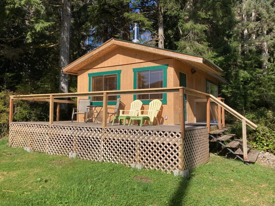 welcome to Quatsino Oceanfront Guest Cabin
