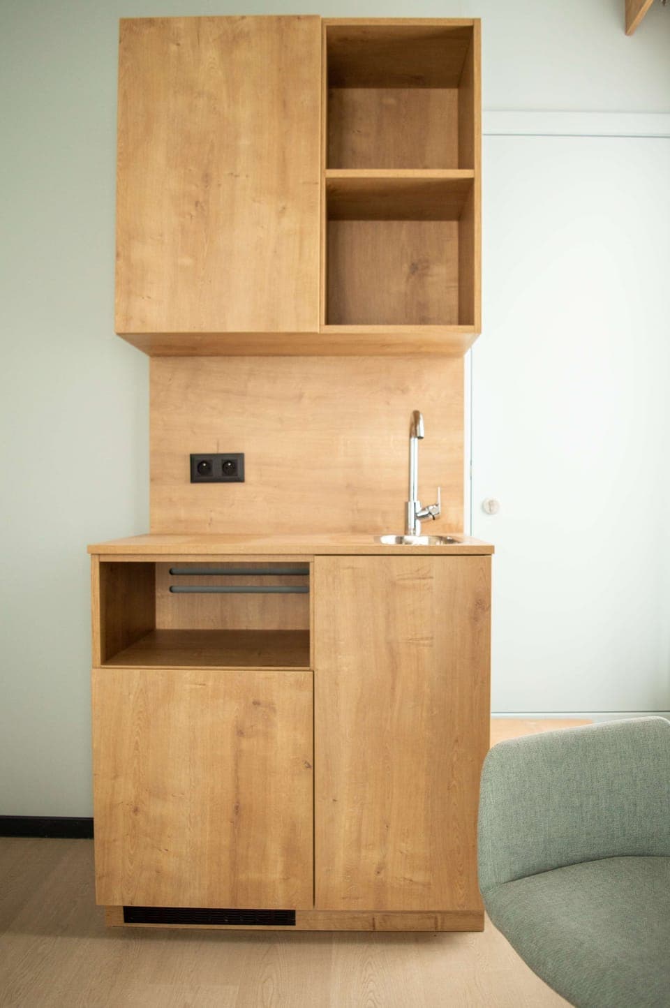 In-room safe, individually furnished, soundproofing, free WiFi