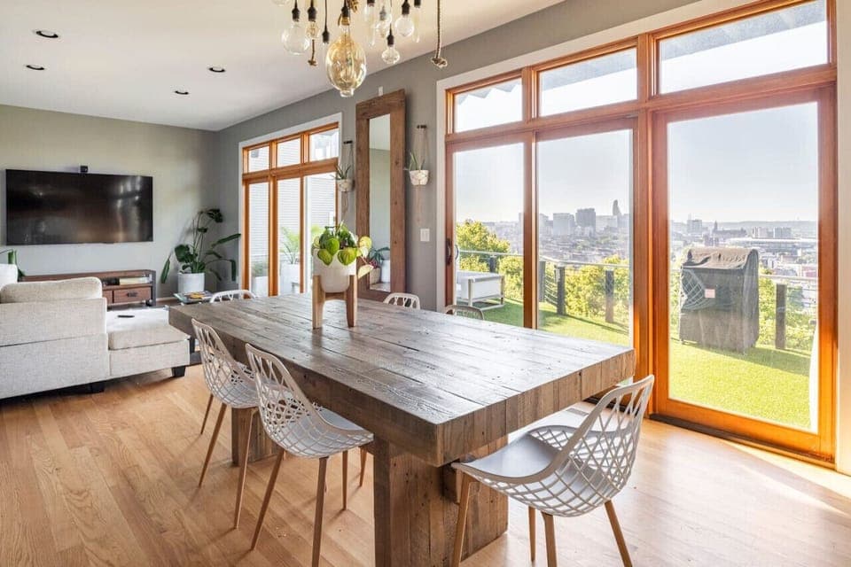 Dining area has amazing city views.