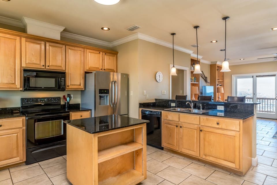 Oceanfront Kitchen KeyWester