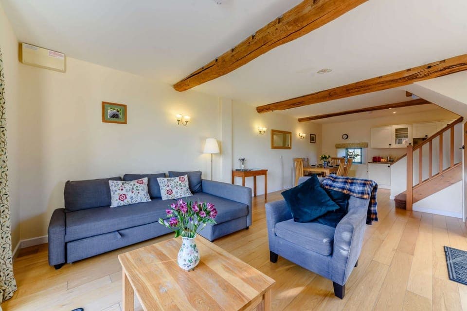 Will's Cottage Living Room - StayCotswold