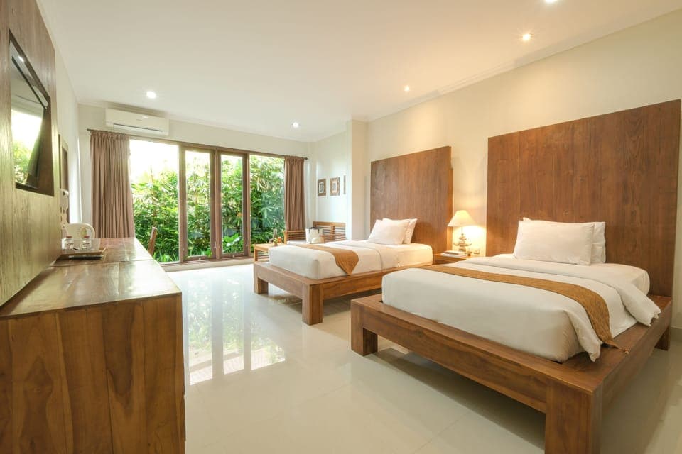 Premier Double or Twin Room, Garden View | 1 bedroom, premium bedding, minibar, in-room safe