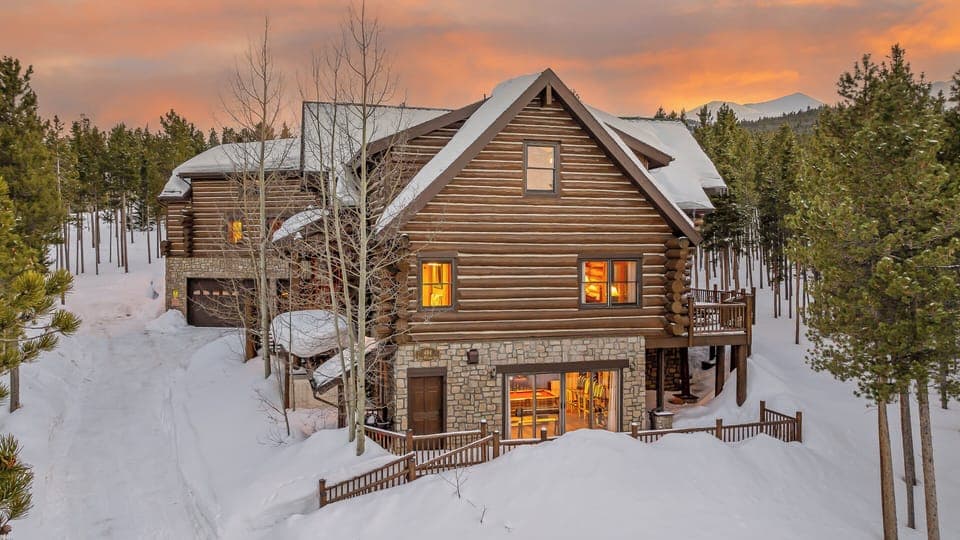 Welcome to Ski Classic Lodge!