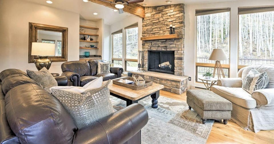 Living room area with fireplace