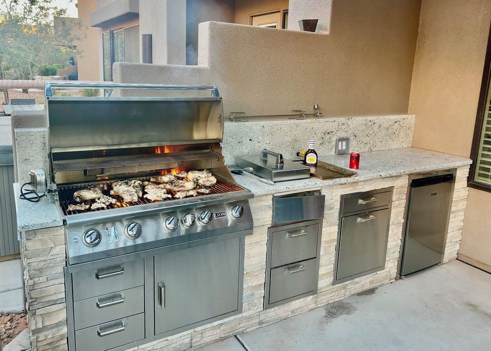 Outdoor Kitchen