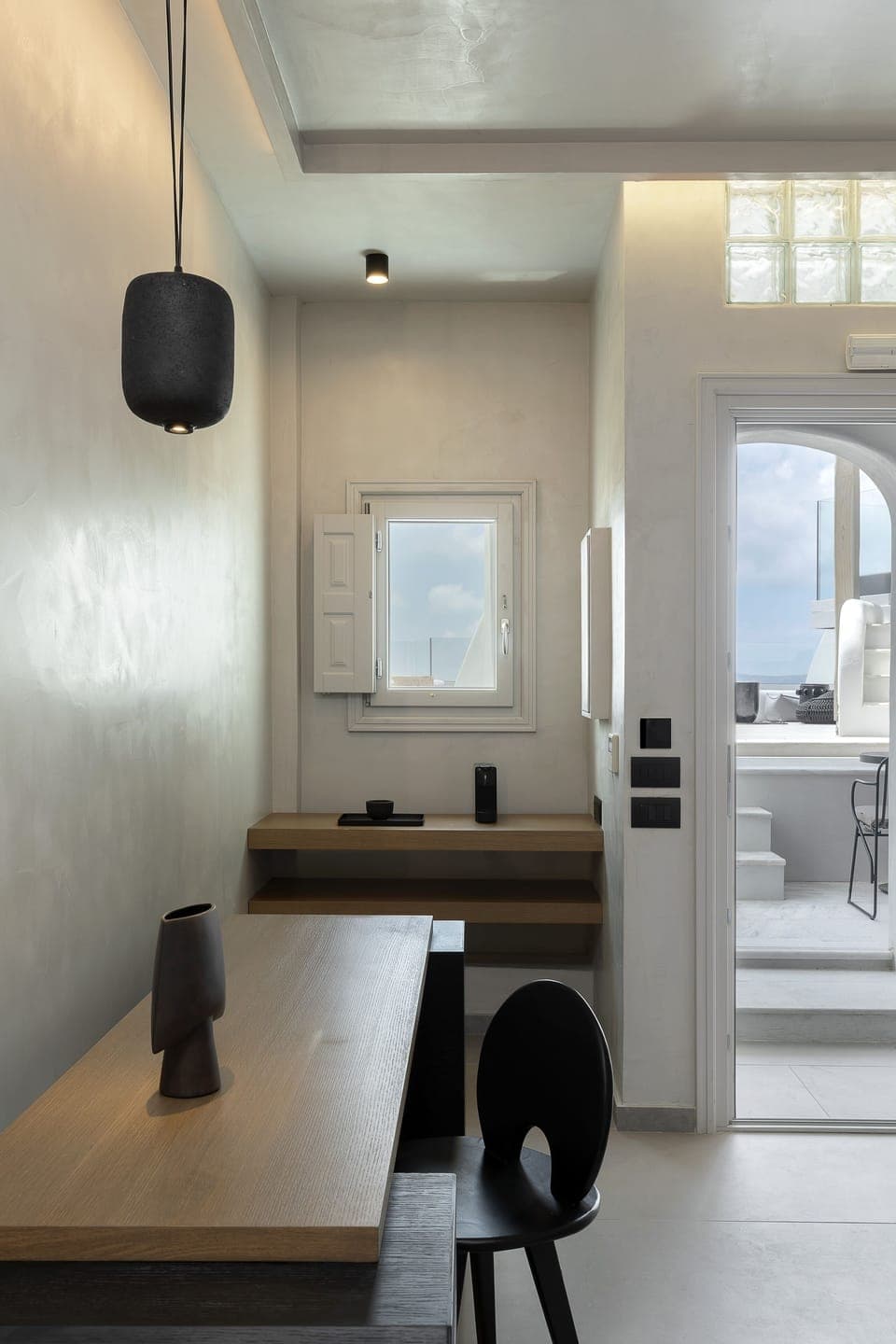 Cave Suite outdoor Hot tub , Sea View | Minibar, in-room safe, free WiFi, bed sheets