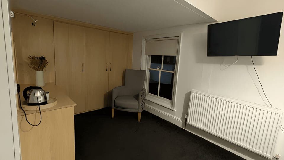 Premium bedding, pillowtop beds, in-room safe, individually decorated