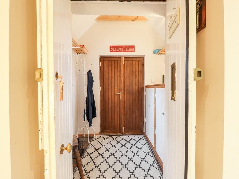 Cottage | 3 bedrooms, individually decorated, individually furnished, free WiFi