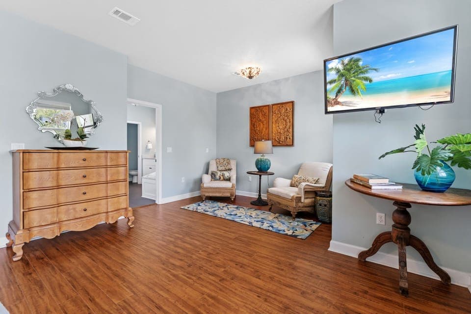 Master King Bedroom