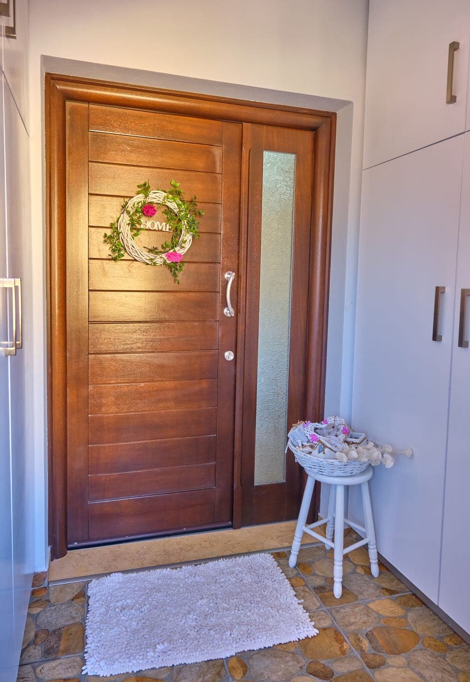 Elena Luxury Suite Agios Stefanos Entrance