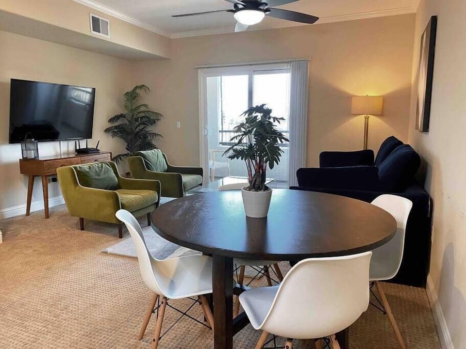 Spacious living room with table