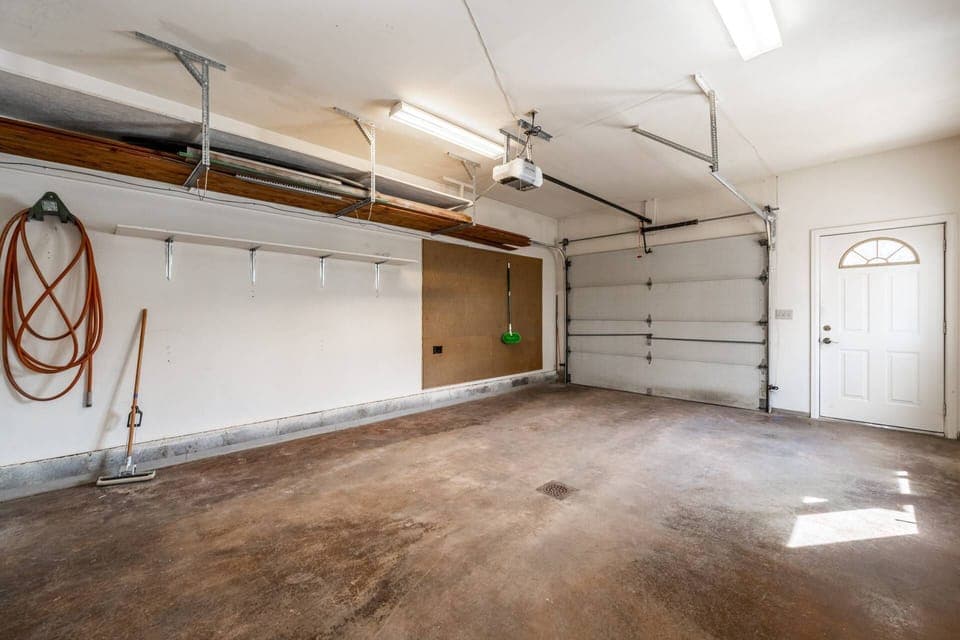 Large garage!