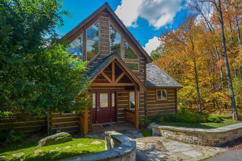 House (4 Bedrooms) | Exterior