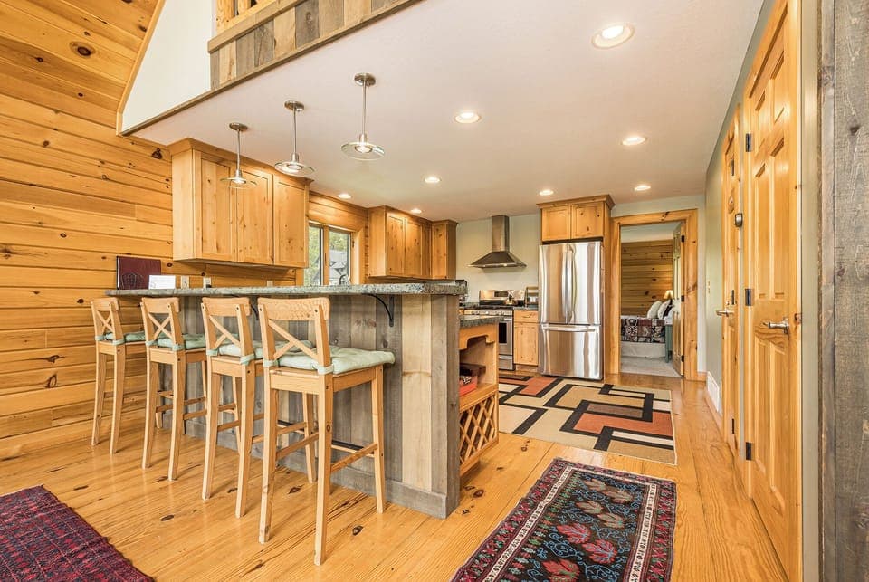 House (5 Bedrooms) | Property amenity
