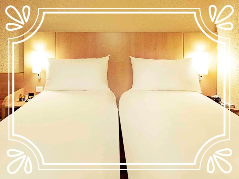 Standard Room, 2 Twin Beds | In-room safe, desk, soundproofing, iron/ironing board