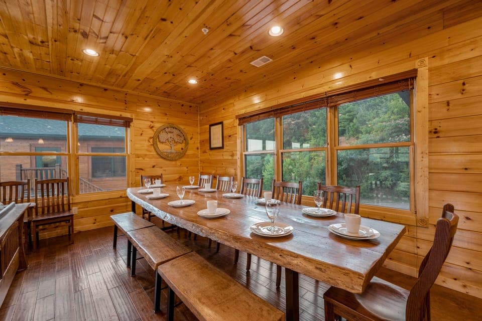 Dining area with bench and chair seating