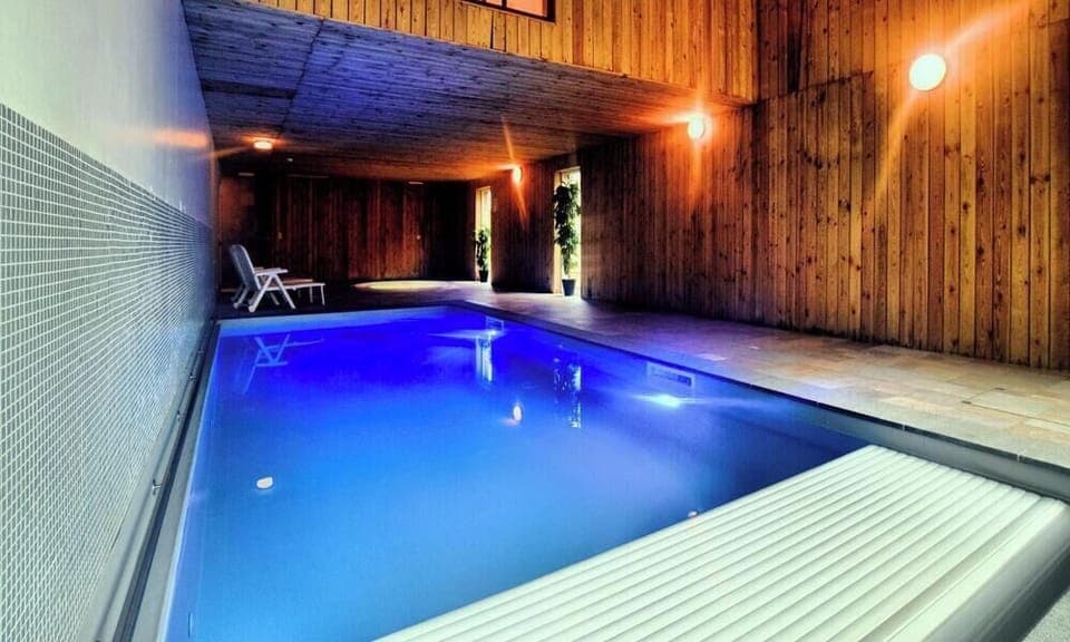 Holiday Home Swimming Pool