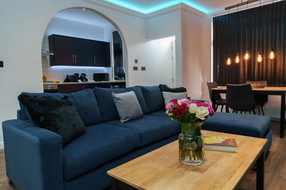 Superior House, Ensuite (2 Bedroom House ) | Lounge