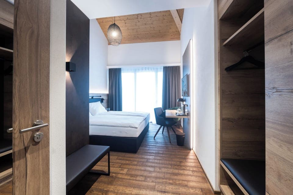 Individually decorated, desk, free WiFi, bed sheets