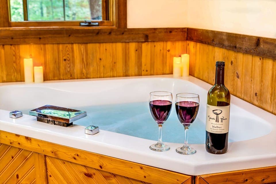 Jetted tub