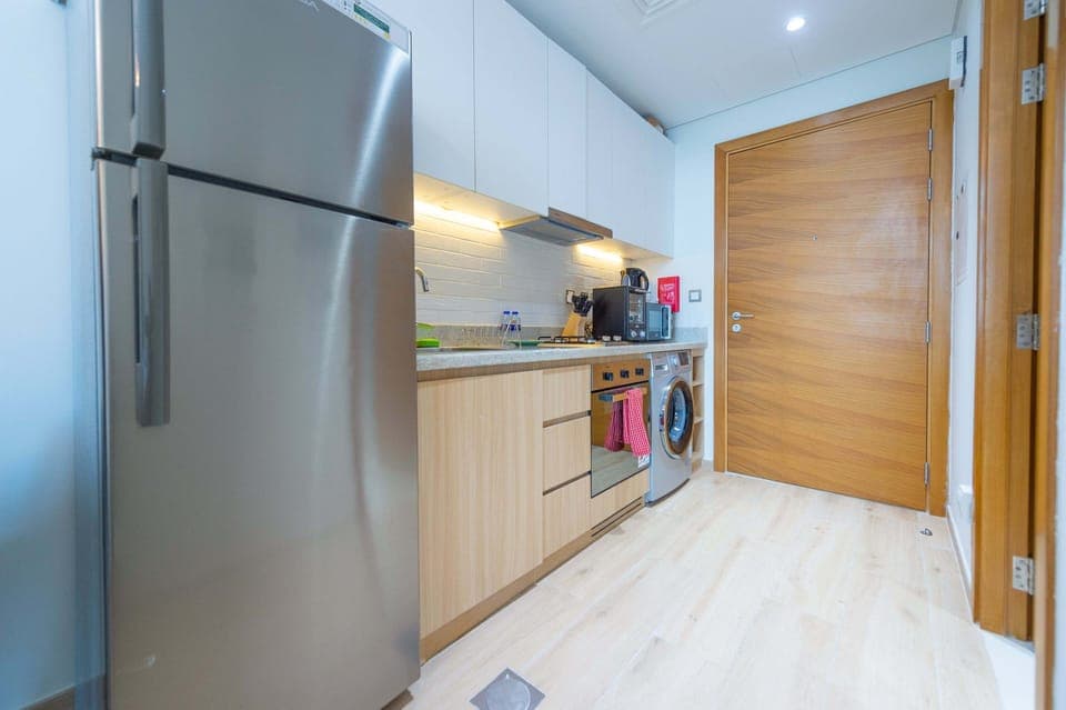 Studio | Private kitchen | Full-size fridge, microwave, oven, stovetop
