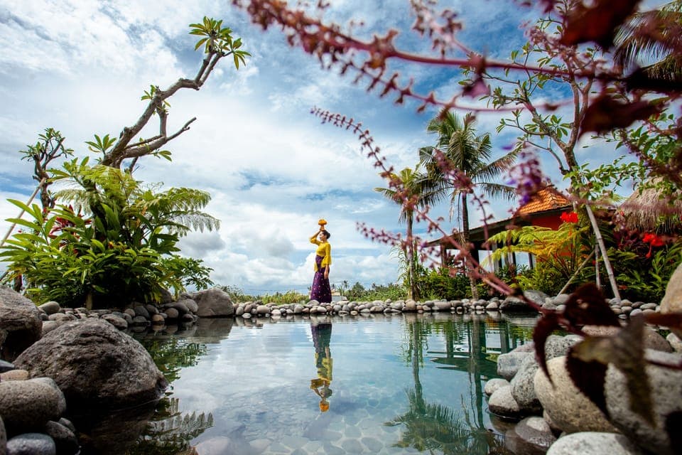 2 outdoor pools, pool umbrellas, sun loungers