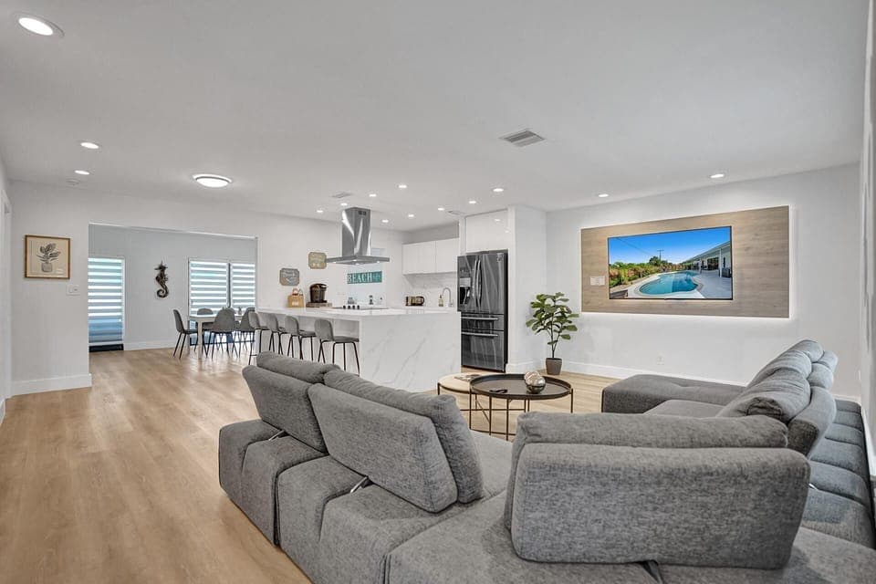 House #2 Living area, Smart TV, Adjustable sofa turn into a bed