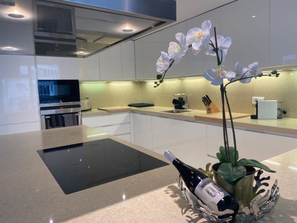 Luxury Apartment (incl. cleaning fee of 600 CHF) | Private kitchen | Fridge