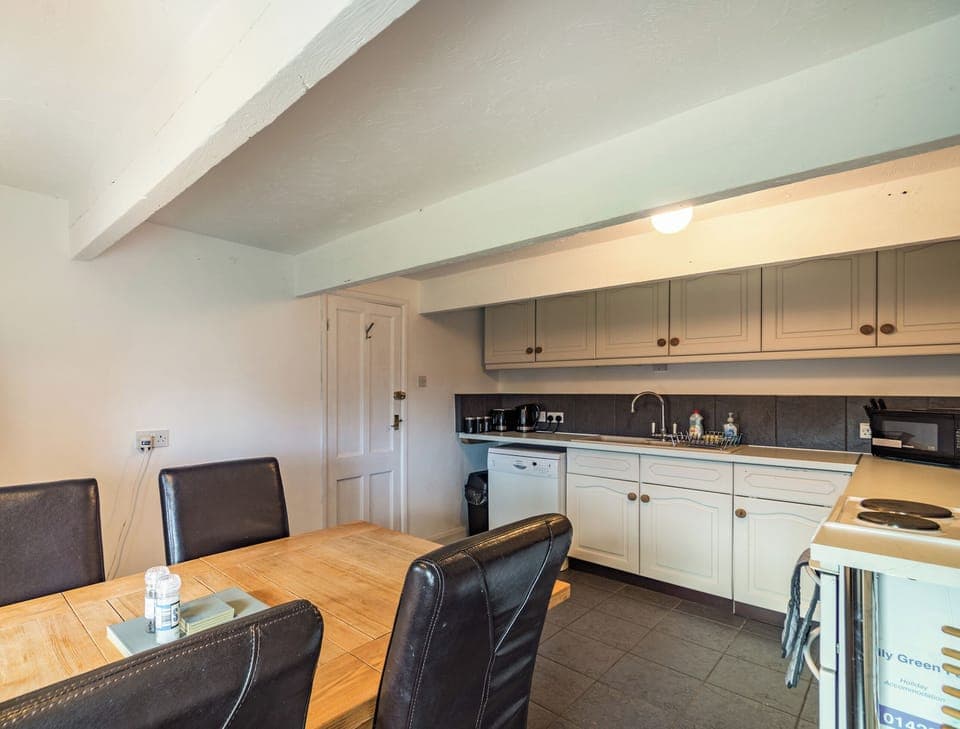 Kitchen/diner | Lily Green Retreats - Arthur Bear - Lily Green Retreats , Greenhow Hill