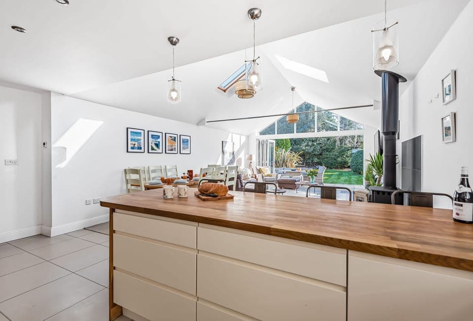 Kittiwake, Highcliffe-on-Sea: The view out to the garden from the kitchen