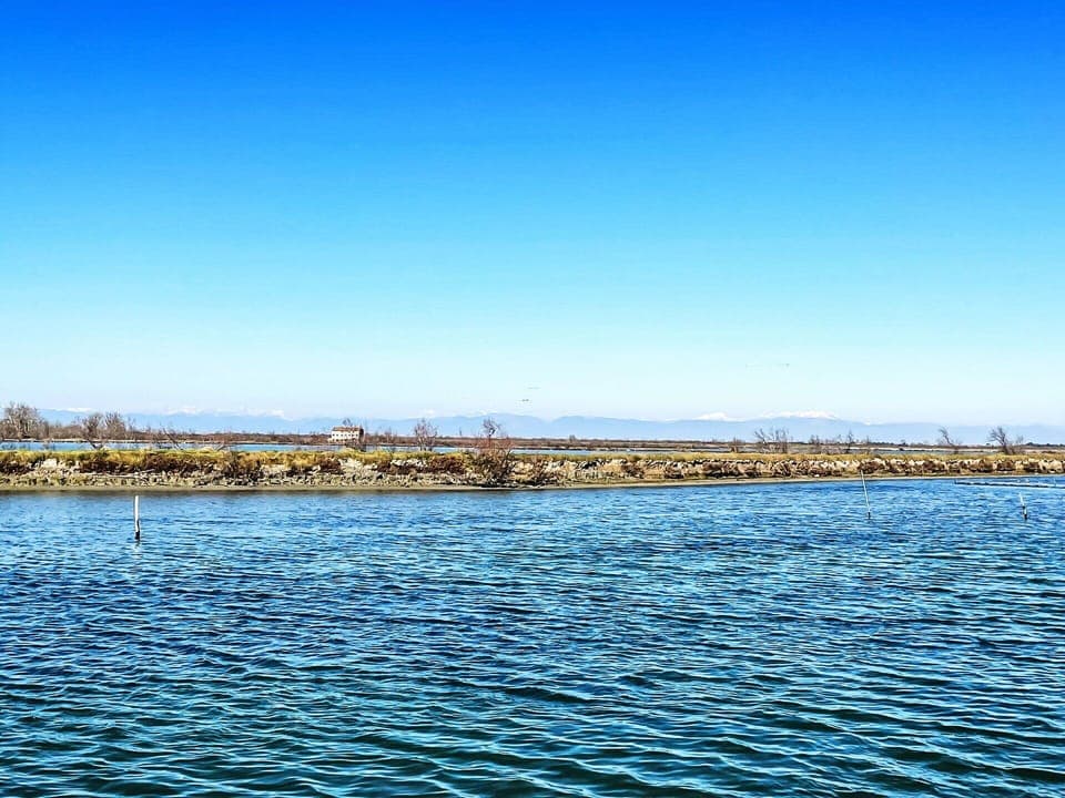 Sky, Blue, Water Resources, Water, Daytime, Body Of Water, Horizon, Waterway