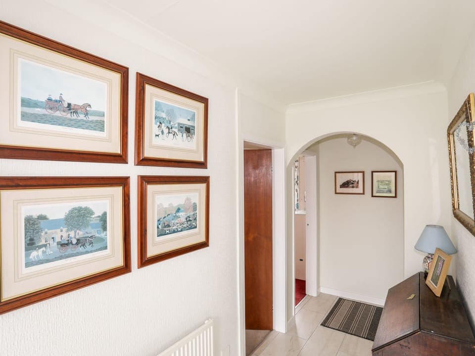 Cottage | 2 bedrooms, individually decorated, individually furnished, free WiFi