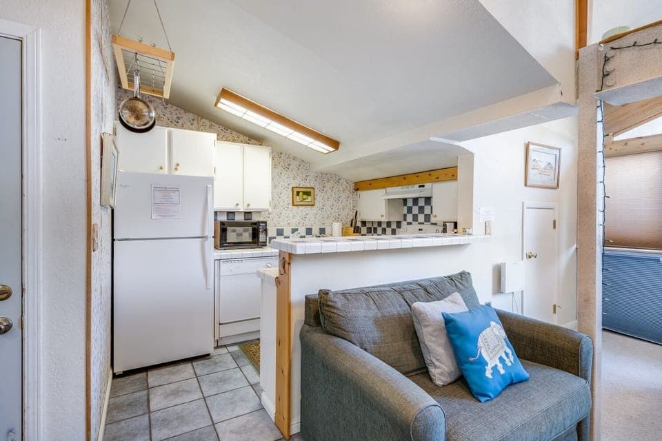 Condo, 1 Bedroom | Living area | TV, DVD player