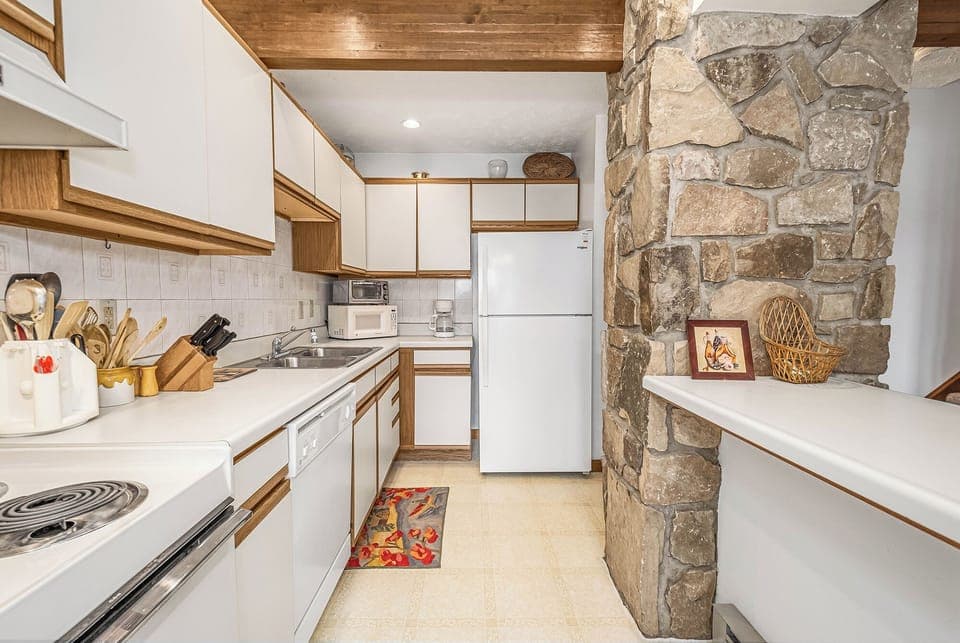 Studio (4 Bedrooms) | Property amenity