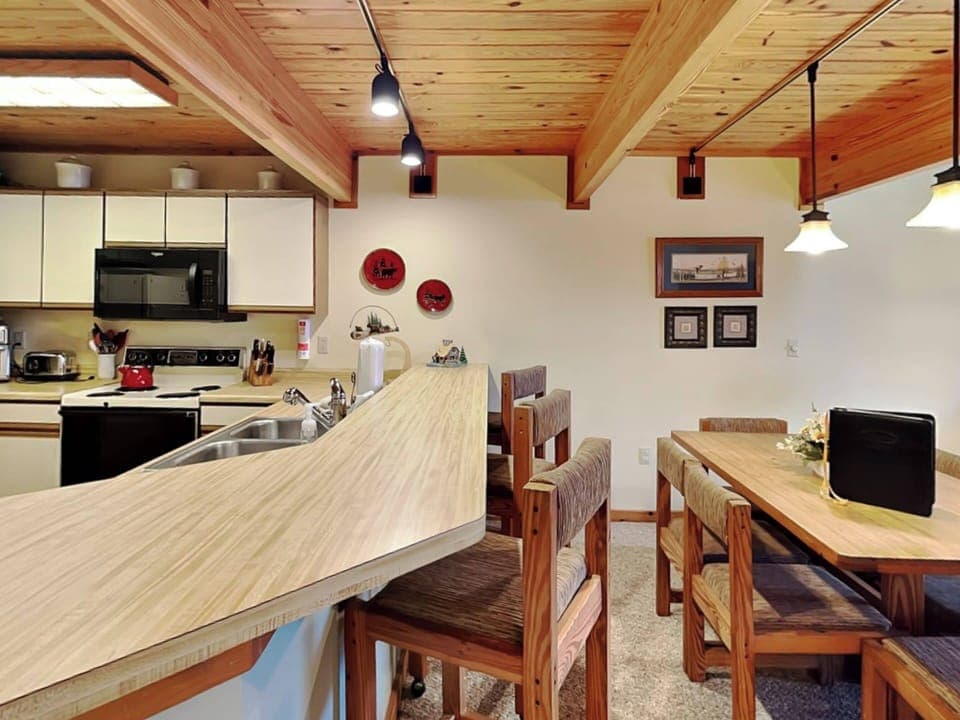 House (3 Bedrooms) | Property amenity