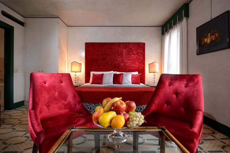 Deluxe Double Room | Down comforters, minibar, in-room safe, desk