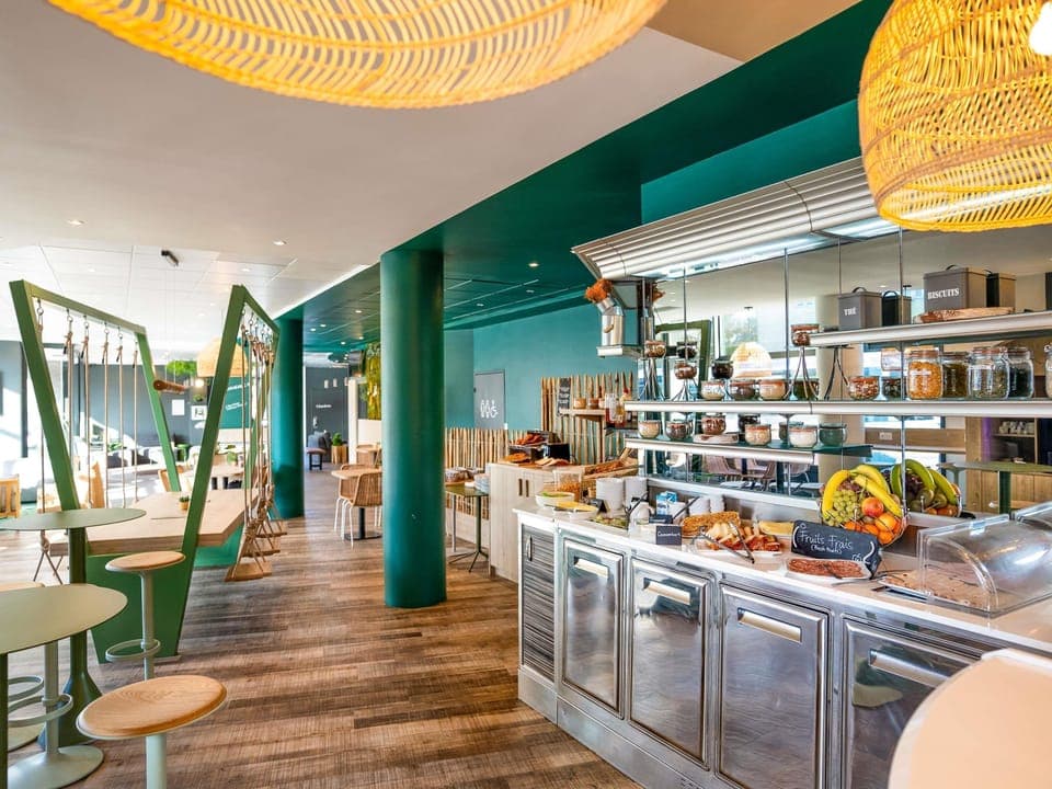Daily buffet breakfast (EUR 13 per person)