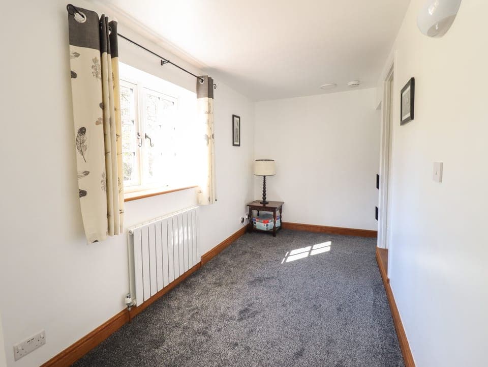 Cottage | 2 bedrooms, individually decorated, individually furnished, free WiFi