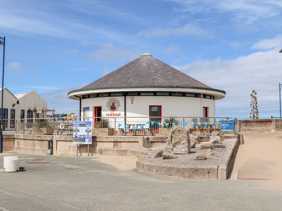 Cottage | Miscellaneous