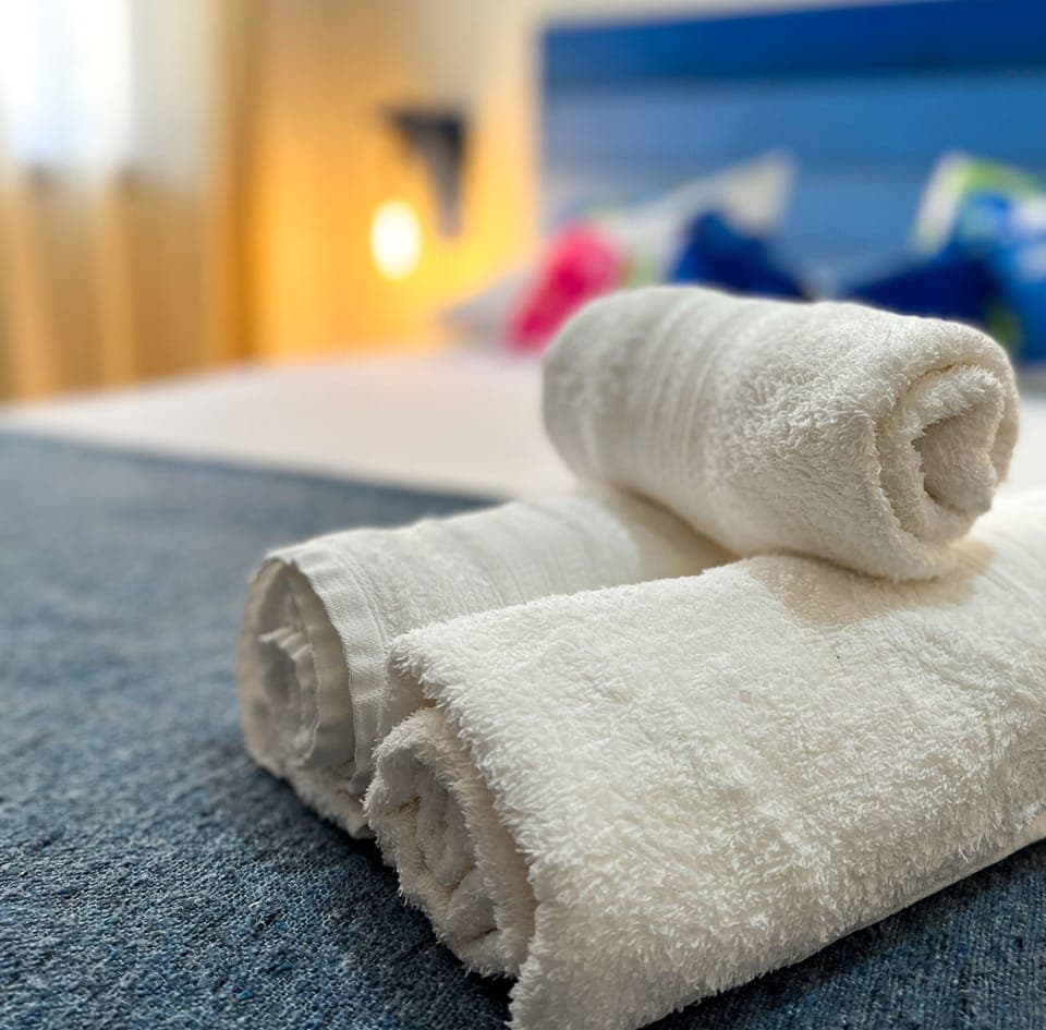 Comfort Room | Premium bedding, minibar, free WiFi, bed sheets