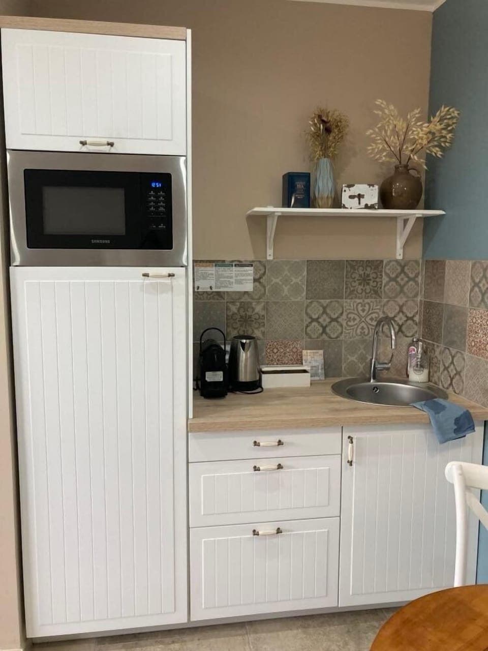 Coffee/tea maker, electric kettle