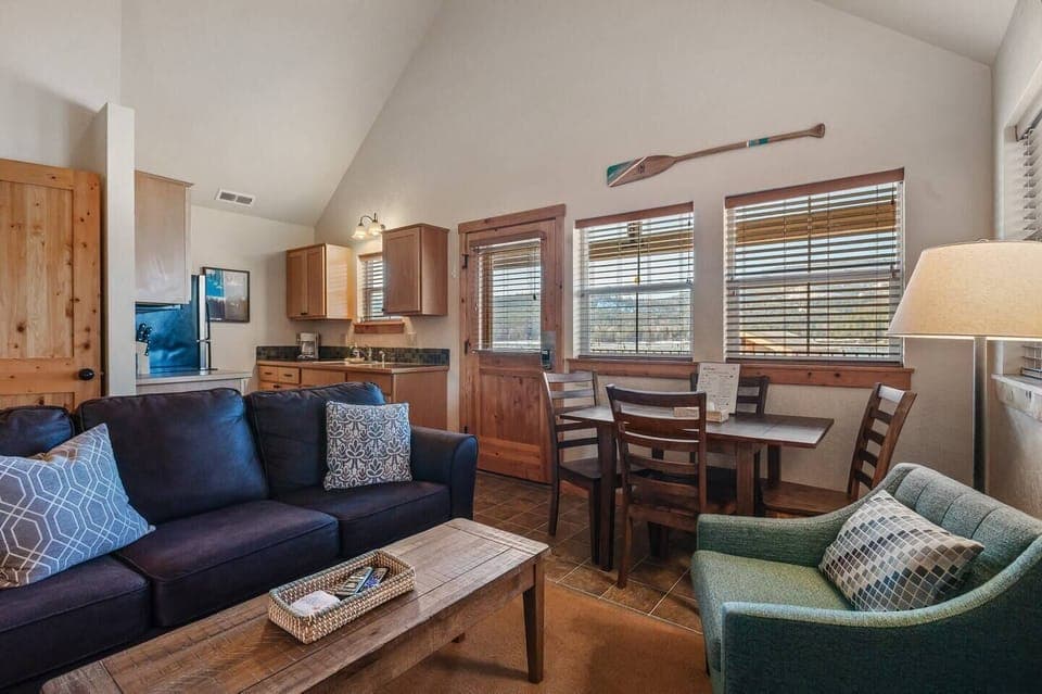 View looking towards kitchen.